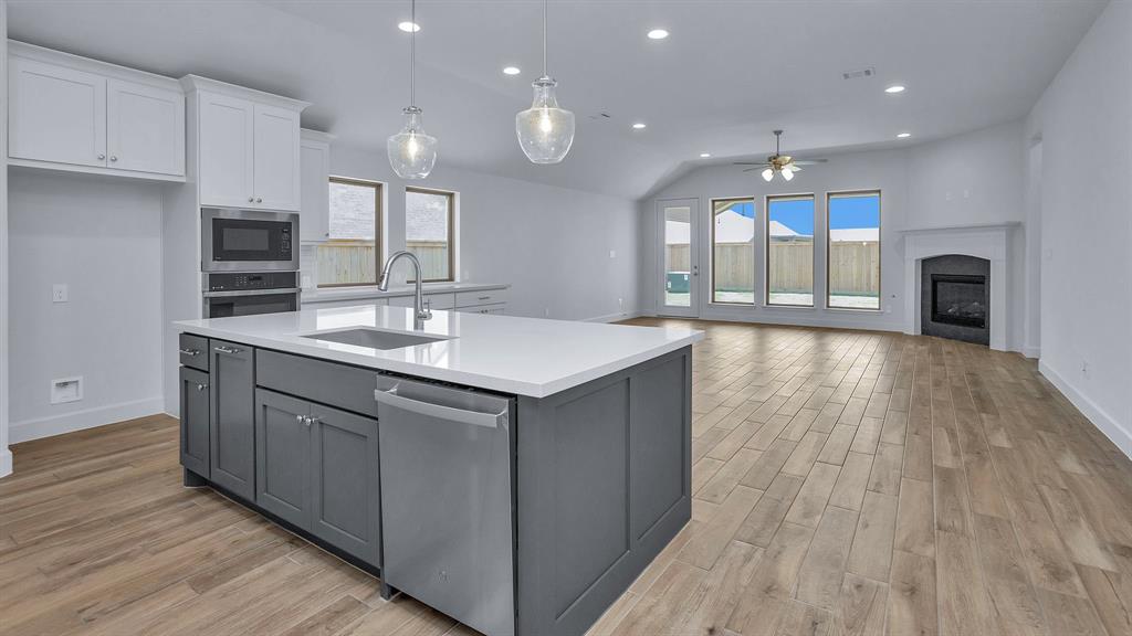 21111 Madera Valley Lane