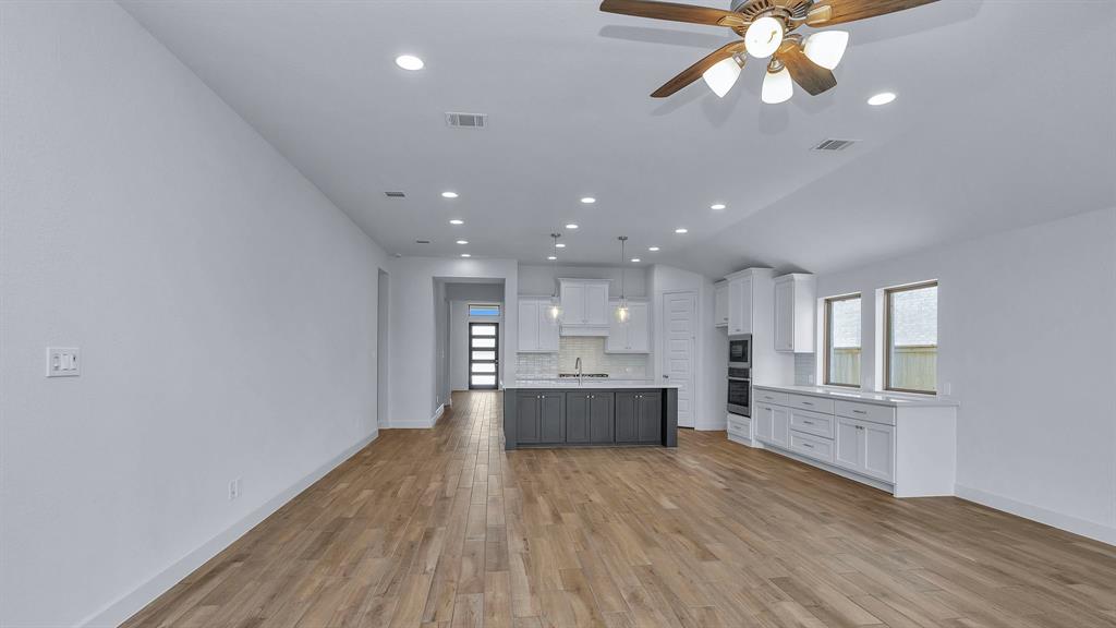 21111 Madera Valley Lane