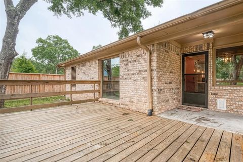 Single Family Residence in Dickinson TX 12425 Pine Oak Drive 47.jpg