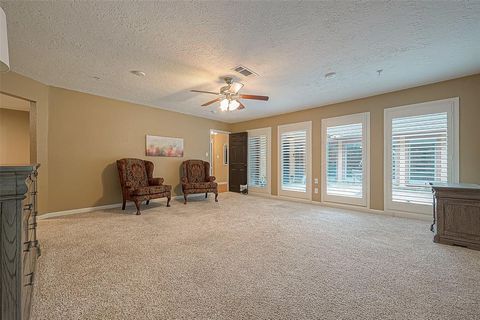 Single Family Residence in Dickinson TX 12425 Pine Oak Drive 16.jpg