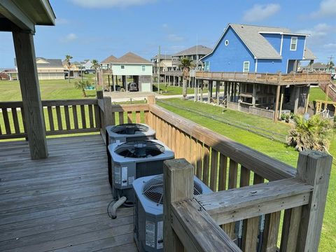 A home in Crystal Beach