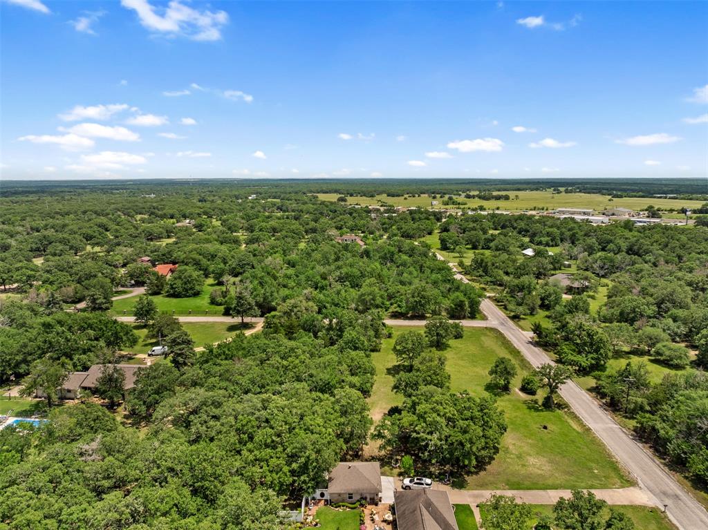 0000 Whispering Oaks Drive, College Station, Texas image 4