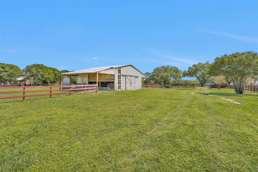 29210 Walker Lane Ln, Fulshear, Texas image 10