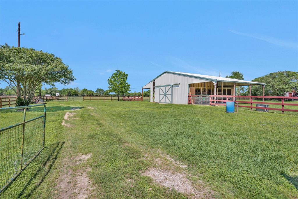 29210 Walker Lane Ln, Fulshear, Texas image 8