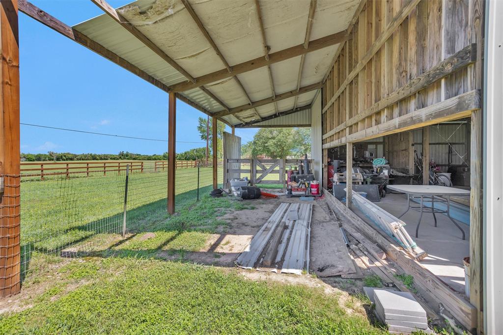 29210 Walker Lane Ln, Fulshear, Texas image 12