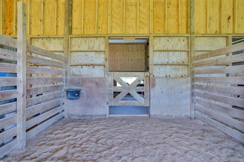 29210 Walker Lane Ln, Fulshear, Texas image 15