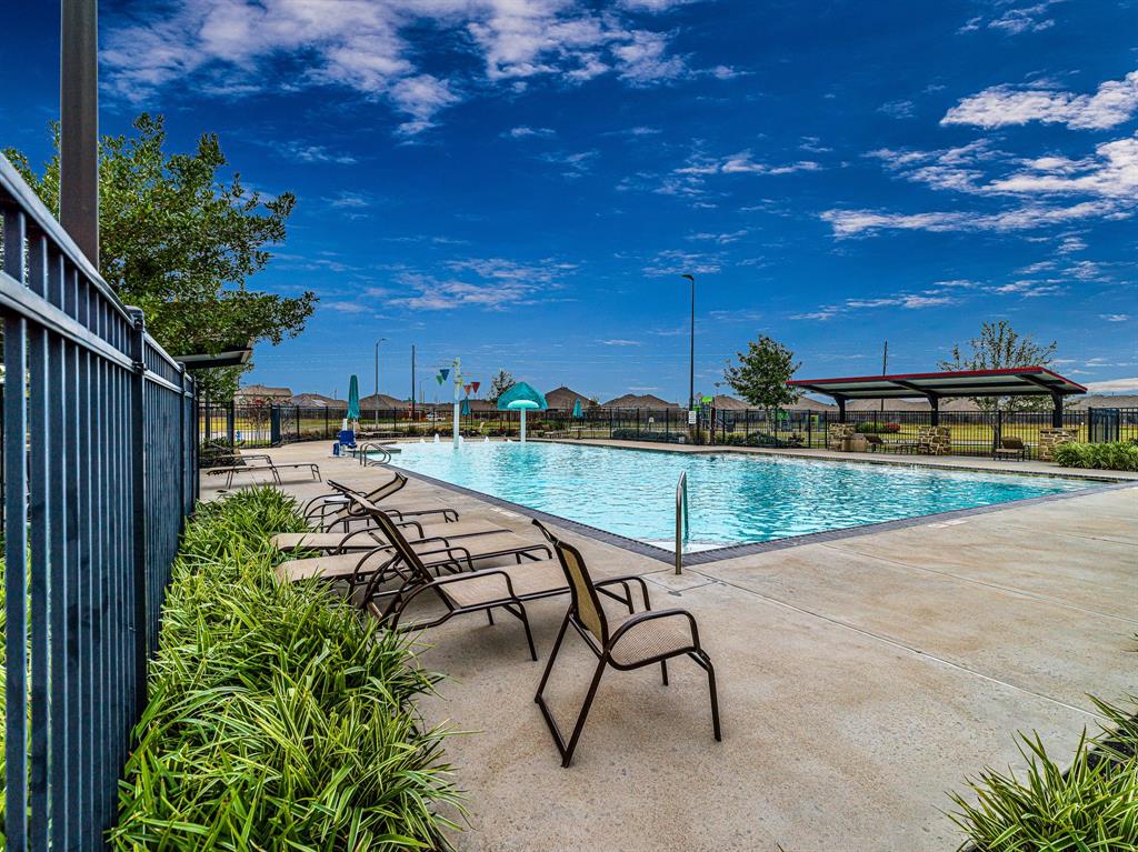 22511 Petrizzi Lane, Katy, Texas image 32