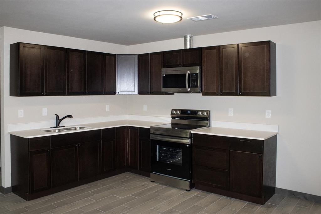 369 Road 5116 Road, Cleveland, Texas image 6