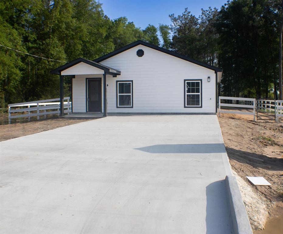 369 Road 5116 Road, Cleveland, Texas image 1