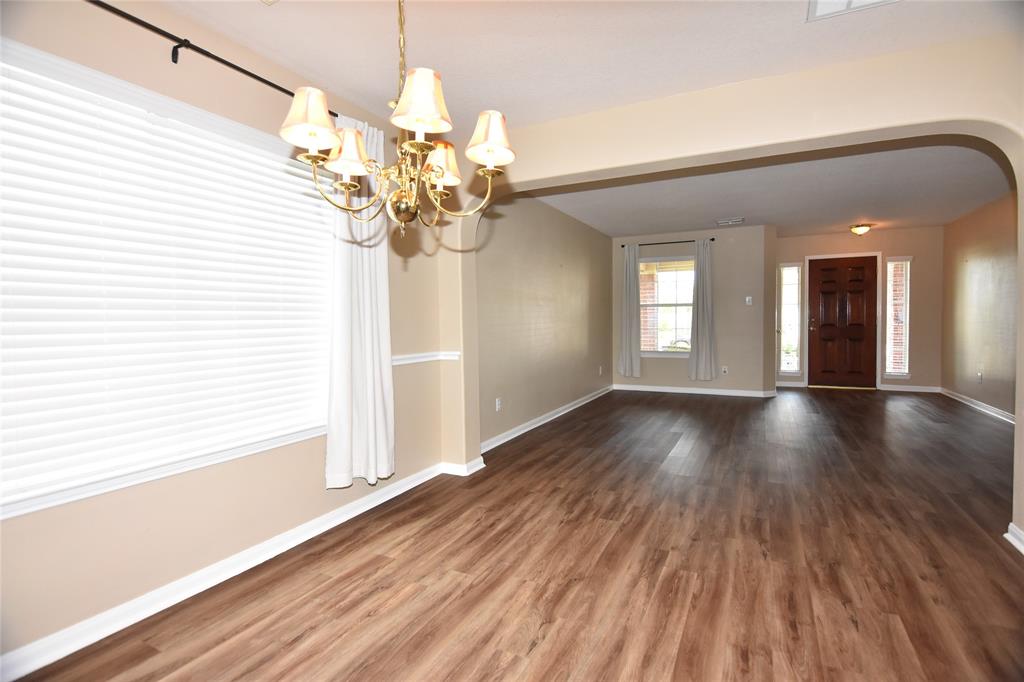 9619 Babbling Spring Court, Tomball, Texas image 7