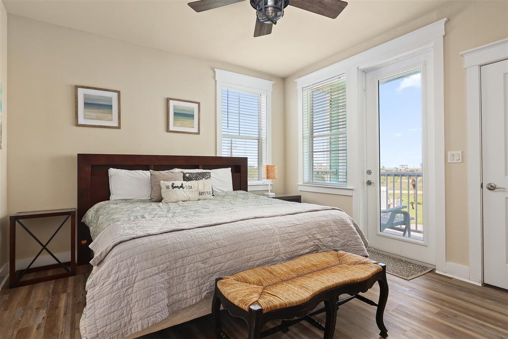 4221 Grassy Pointe Drive #103, Galveston, Texas image 15