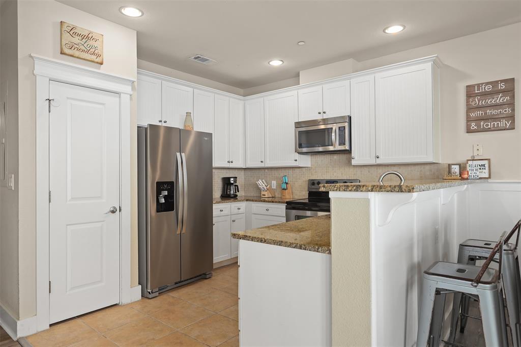 4221 Grassy Pointe Drive #103, Galveston, Texas image 12