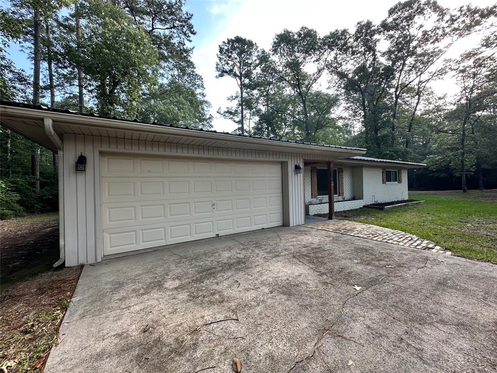 102 Ash Lane, Village Mills, Texas image 13