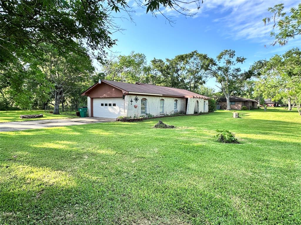 597 County Road 605, Angleton, Texas image 30
