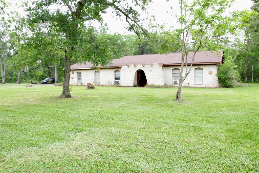 597 County Road 605, Angleton, Texas image 4