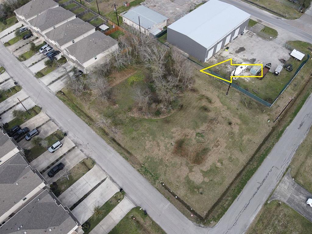 N 1st Street, La Porte, Texas image 1