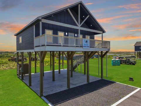 Photo of 1025 Sunset Circle W, Crystal Beach, TX 77650 (MLS # 96154717)