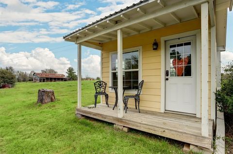 A home in La Grange