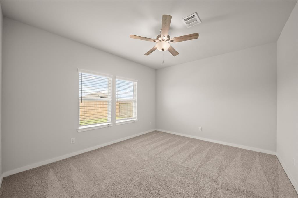 2107 Spyglass Drive, Navasota, Texas image 13