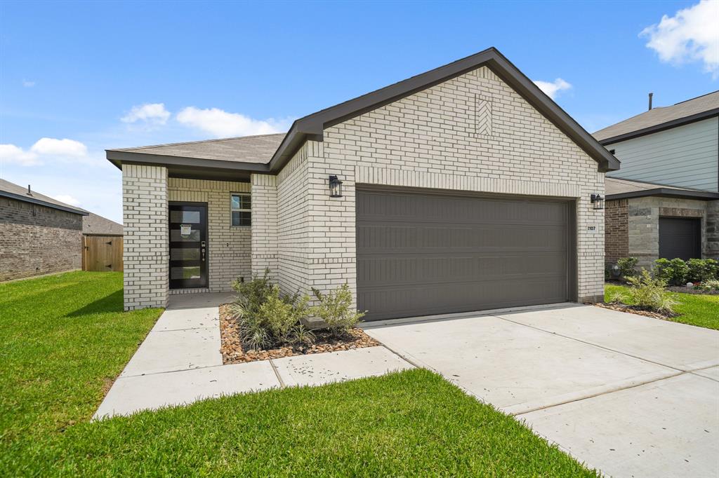 2107 Spyglass Drive, Navasota, Texas image 2