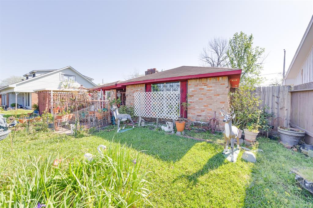 730 Dell Dale Street, Channelview, Texas image 2