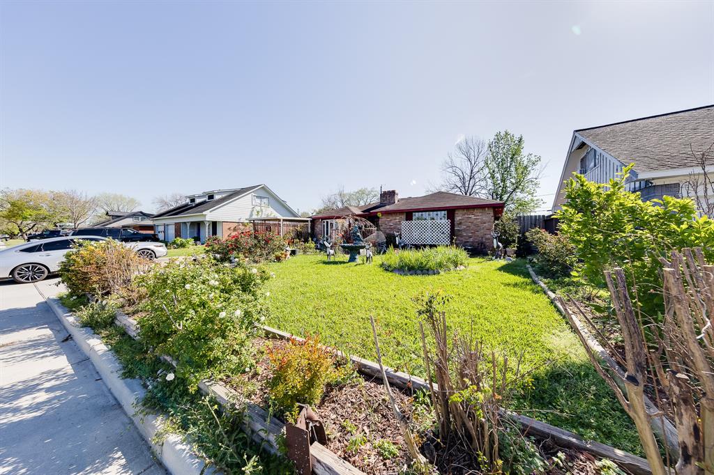 730 Dell Dale Street, Channelview, Texas image 4
