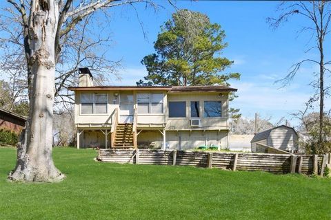 Single Family Residence in Huntsville TX 1 Lake Court.jpg