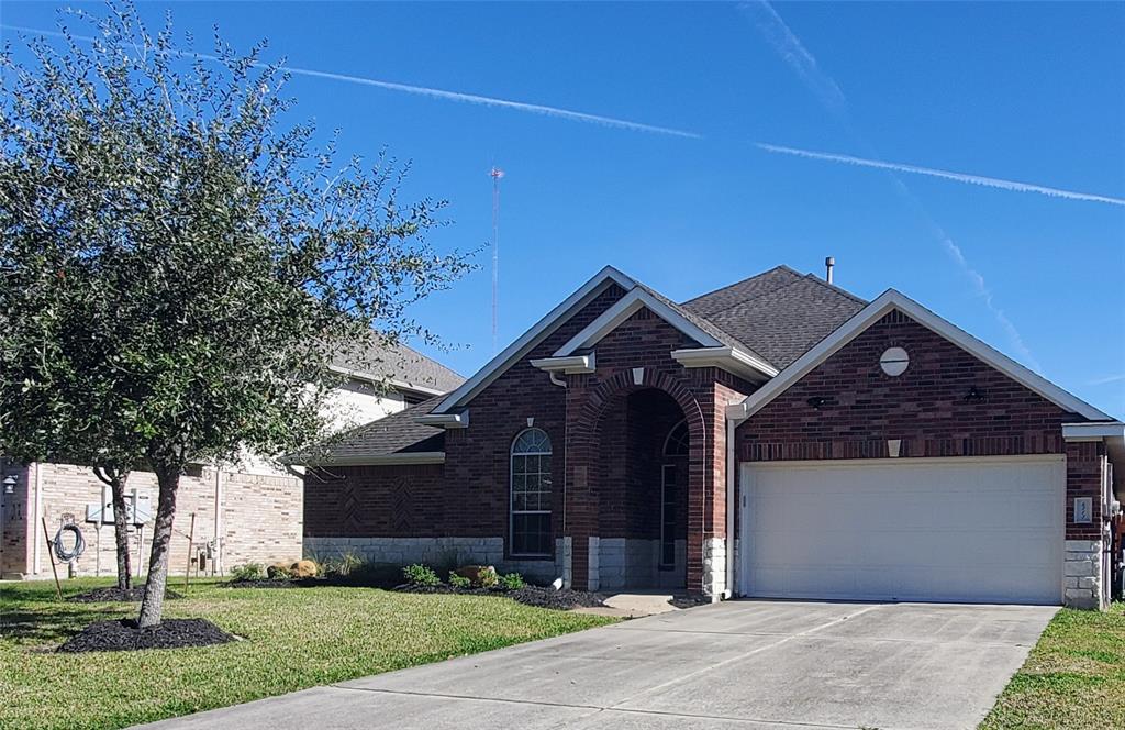 4213 Oriole Trails Drive, Dickinson, Texas image 1