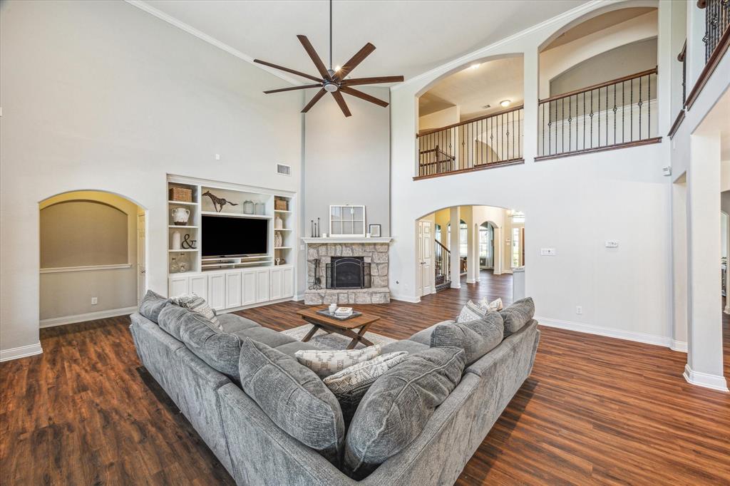 2414 Lakeway Drive, Friendswood, Texas image 10