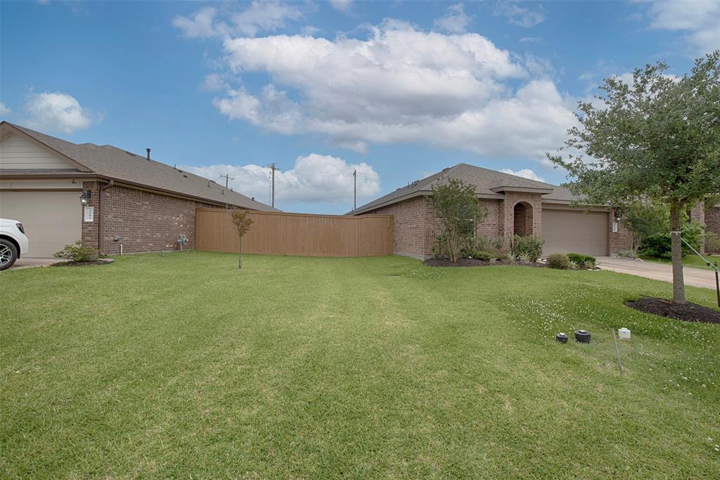 2128 Del Mar Drive, Texas City, Texas image 3