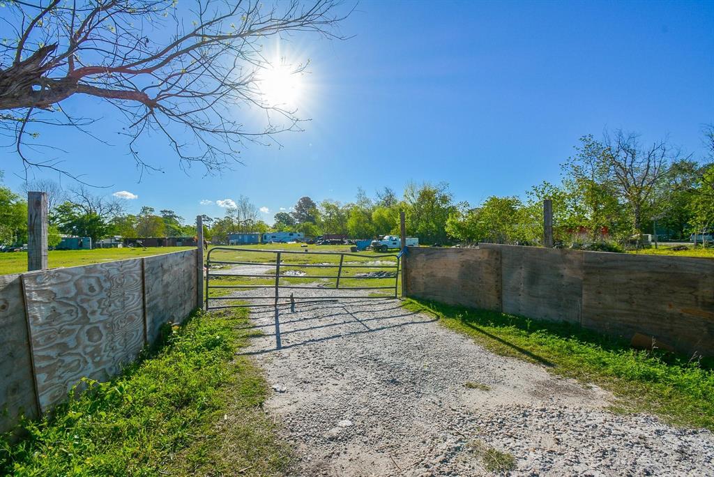 1236 Becker Street, Channelview, Texas image 5