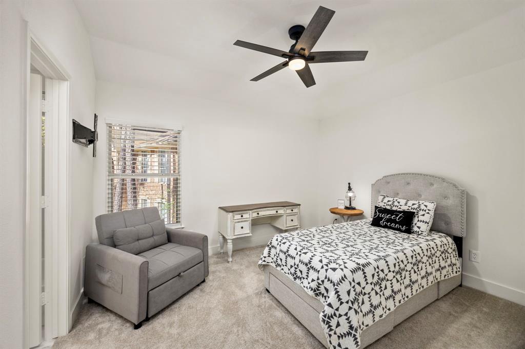 84 W Sandalbranch Circle, The Woodlands, Texas image 29