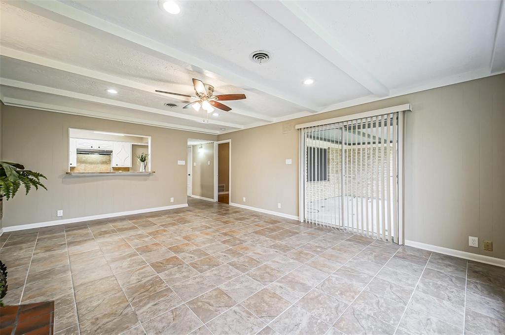 4418 W Pasadena Boulevard, Deer Park, Texas image 11