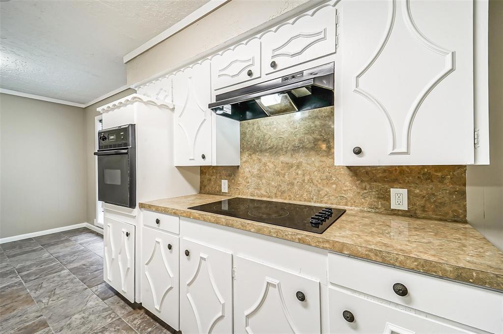 4418 W Pasadena Boulevard, Deer Park, Texas image 15