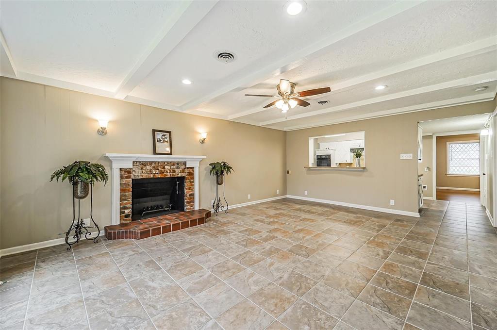4418 W Pasadena Boulevard, Deer Park, Texas image 10