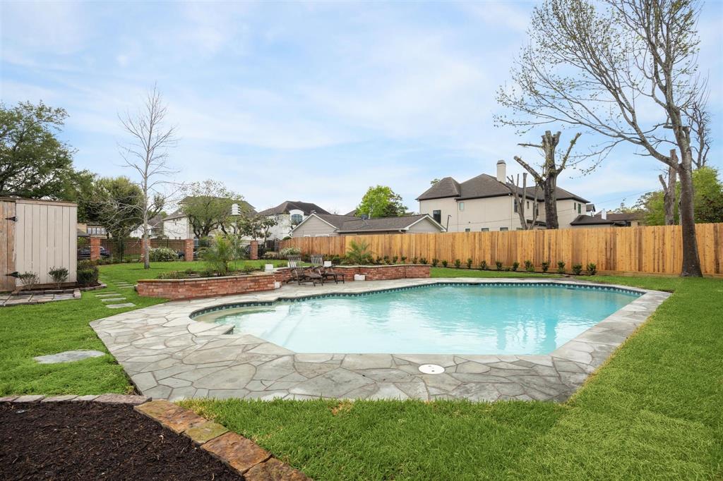 5302 Huisache Street, Bellaire, Texas image 32