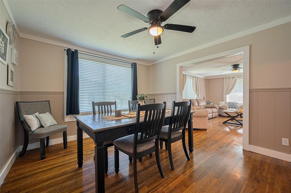 708 Sam Houston Avenue, Huntsville, Texas image 8