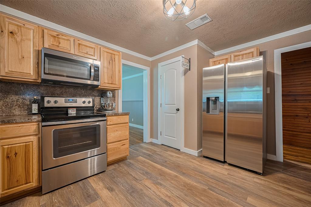 708 Sam Houston Avenue, Huntsville, Texas image 25