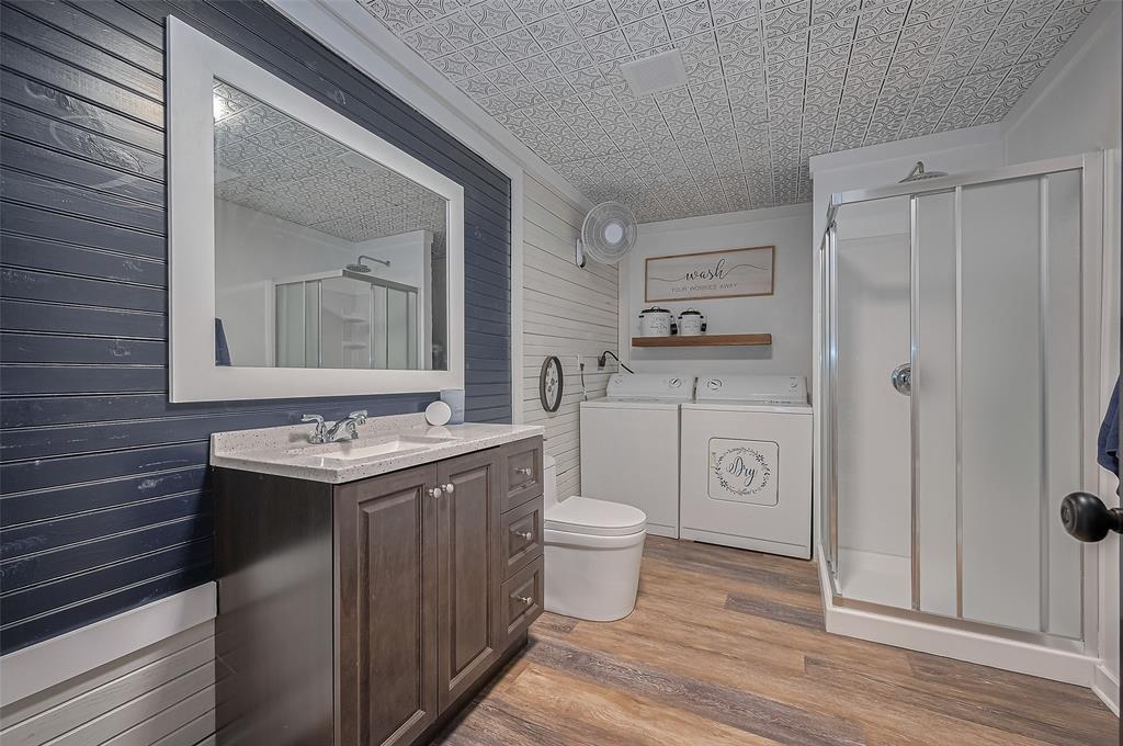 708 Sam Houston Avenue, Huntsville, Texas image 31