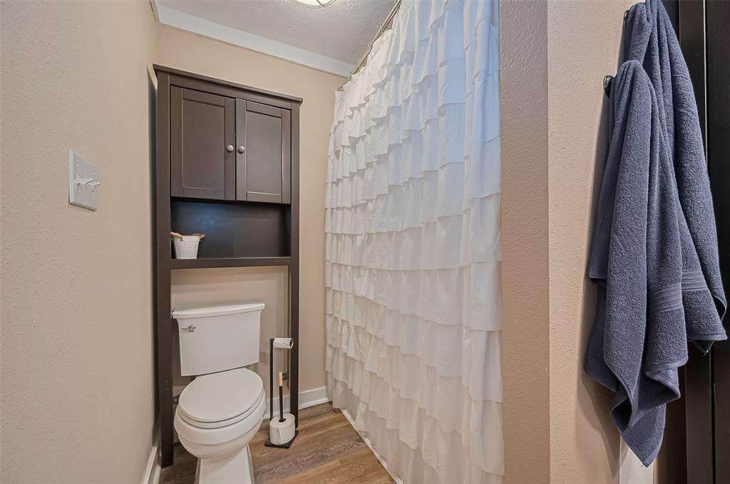708 Sam Houston Avenue, Huntsville, Texas image 37