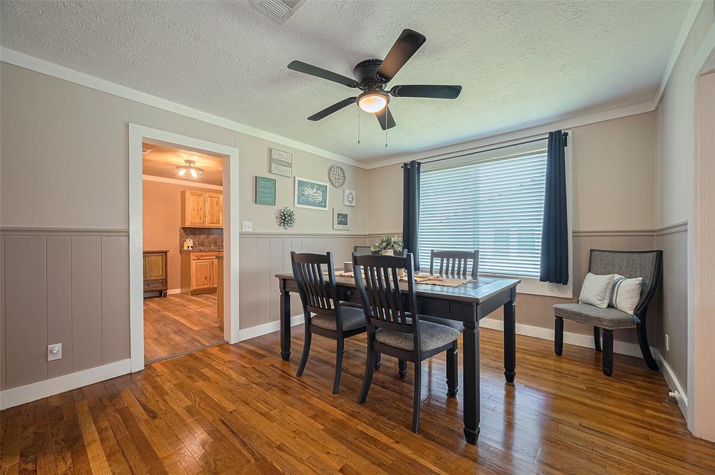 708 Sam Houston Avenue, Huntsville, Texas image 11