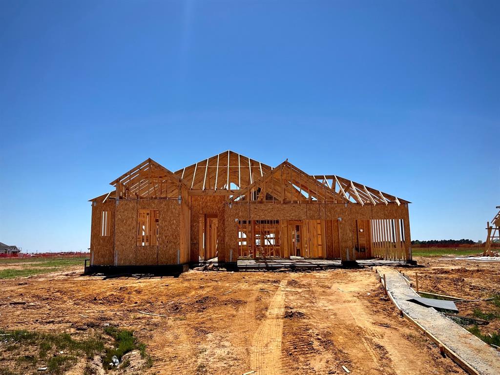 305 Boulden Court, Sealy, Texas image 2
