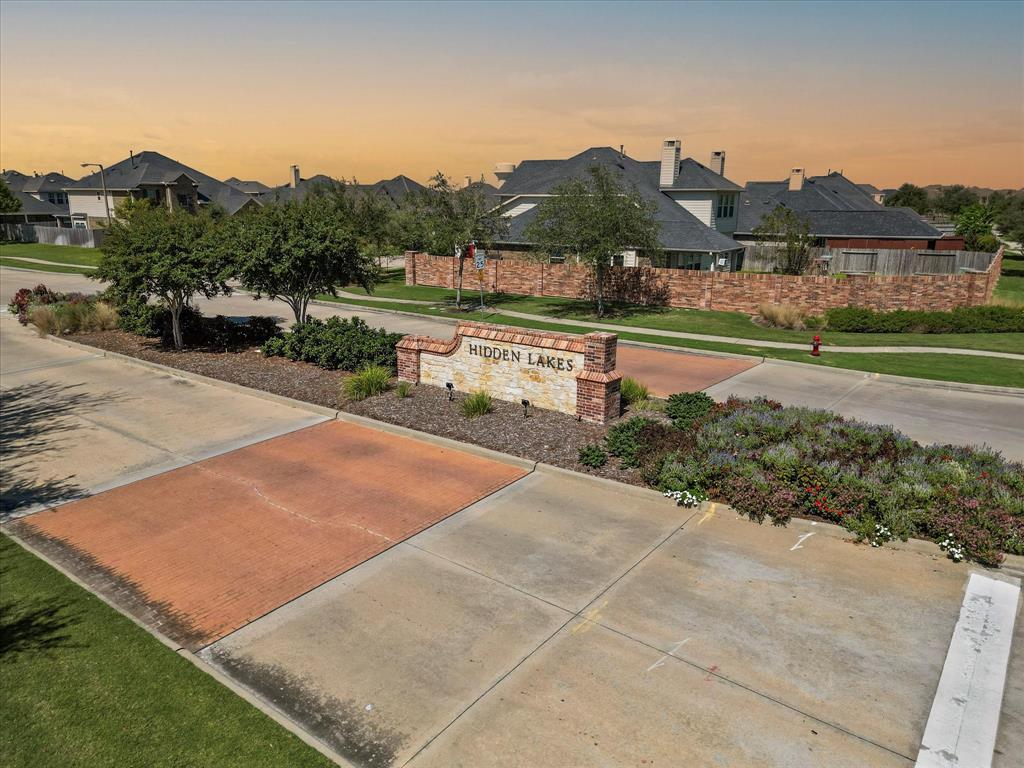 1604 Nacogdoches Valley Drive, League City, Texas image 35