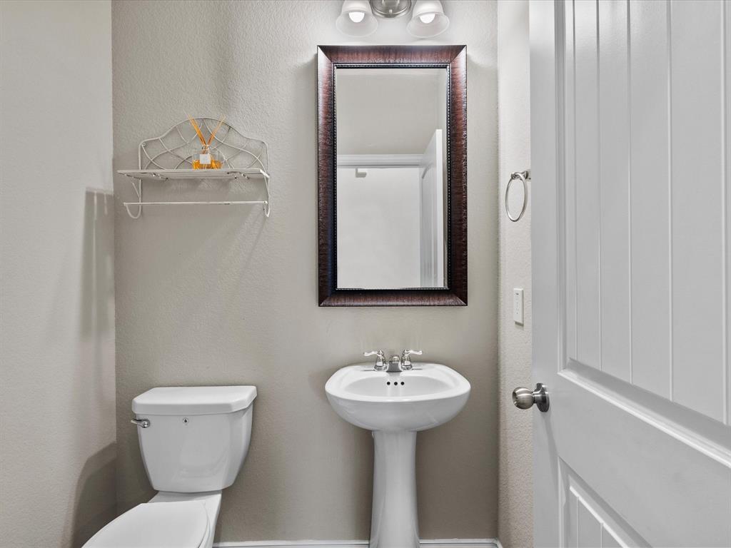 1604 Nacogdoches Valley Drive, League City, Texas image 11