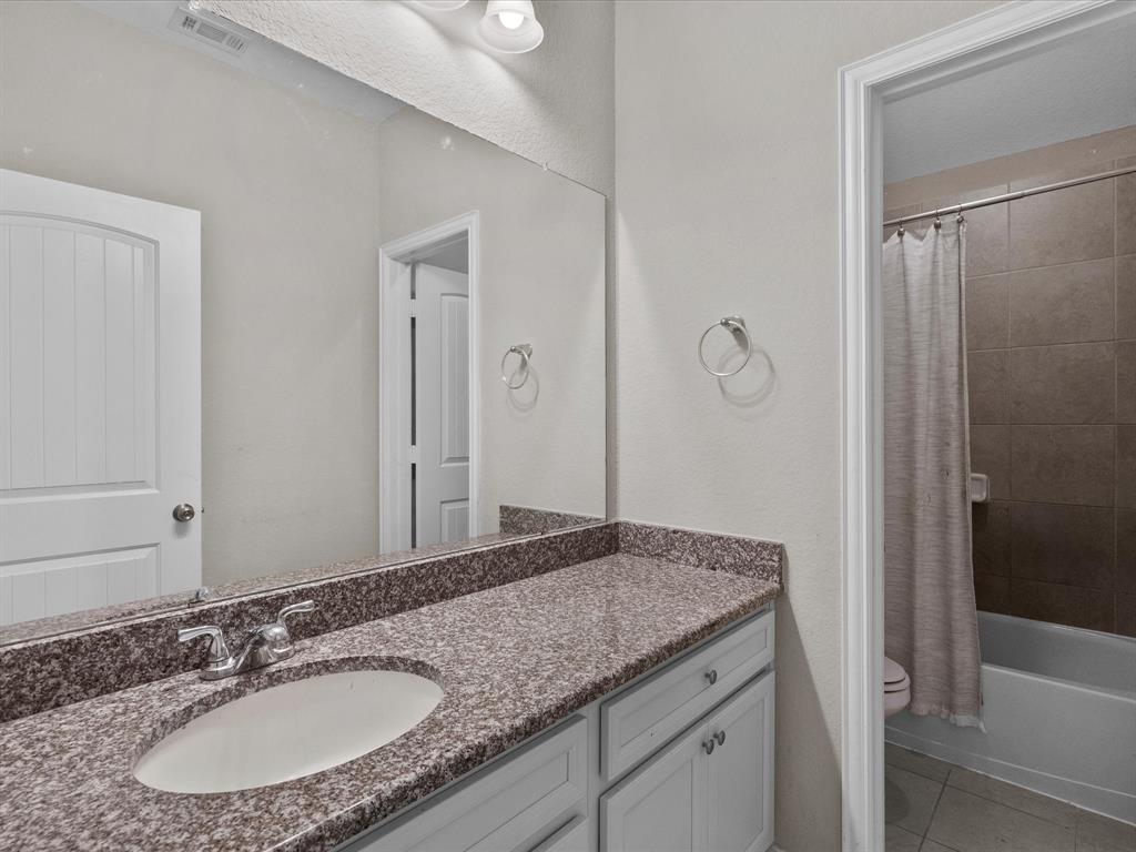 1604 Nacogdoches Valley Drive, League City, Texas image 22