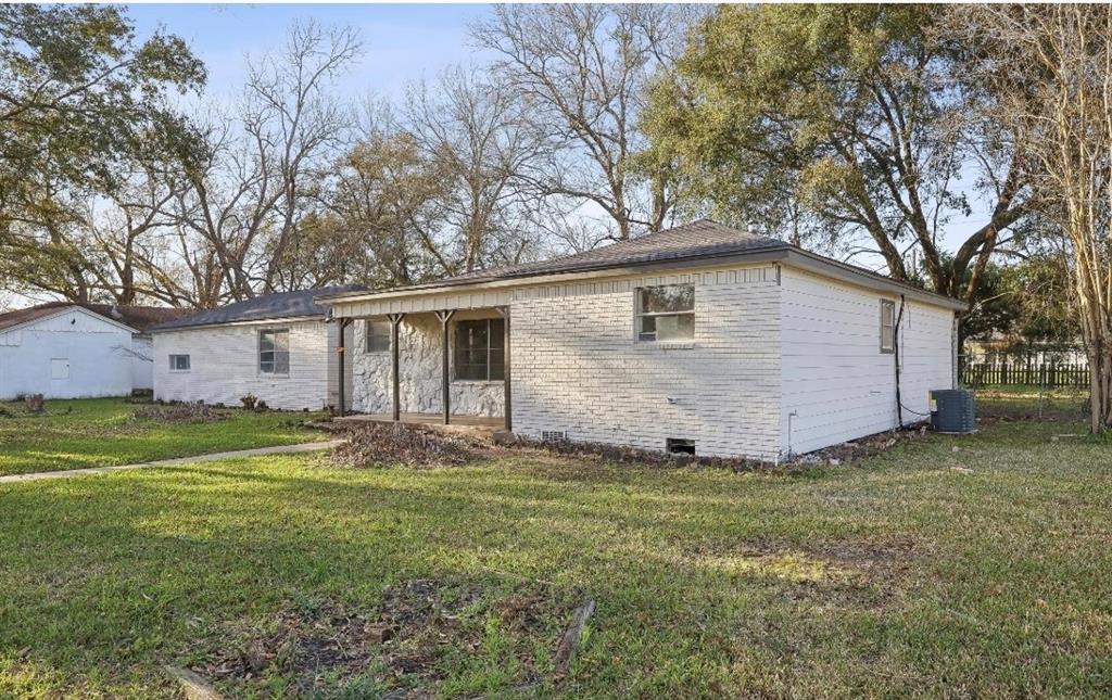 295 N Parkway Drive, Beaumont, Texas image 2