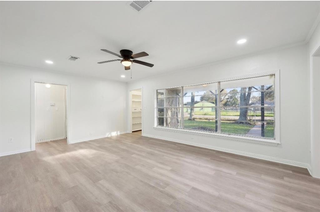 295 N Parkway Drive, Beaumont, Texas image 6