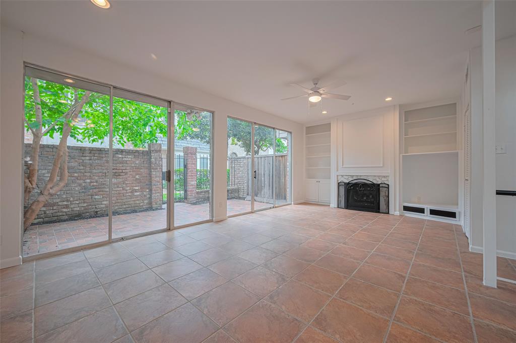 5825 Sugar Hill Drive #71, Houston, Texas image 7