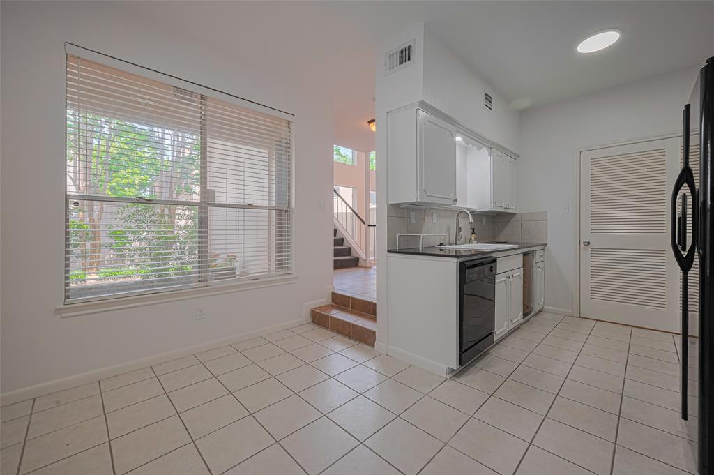 5825 Sugar Hill Drive #71, Houston, Texas image 8