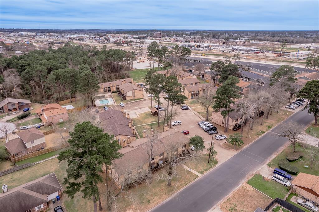 2521 Crosstimbers Street #K2, Huntsville, Texas image 39